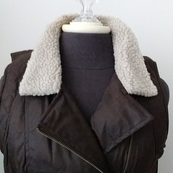 Cute Puffy Vest WS - Picture 2 of 16